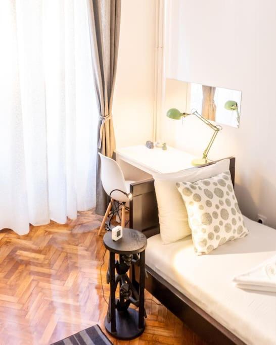 Central And Comfy 2Bdr Apartment Near Parliament بلغراد المظهر الخارجي الصورة